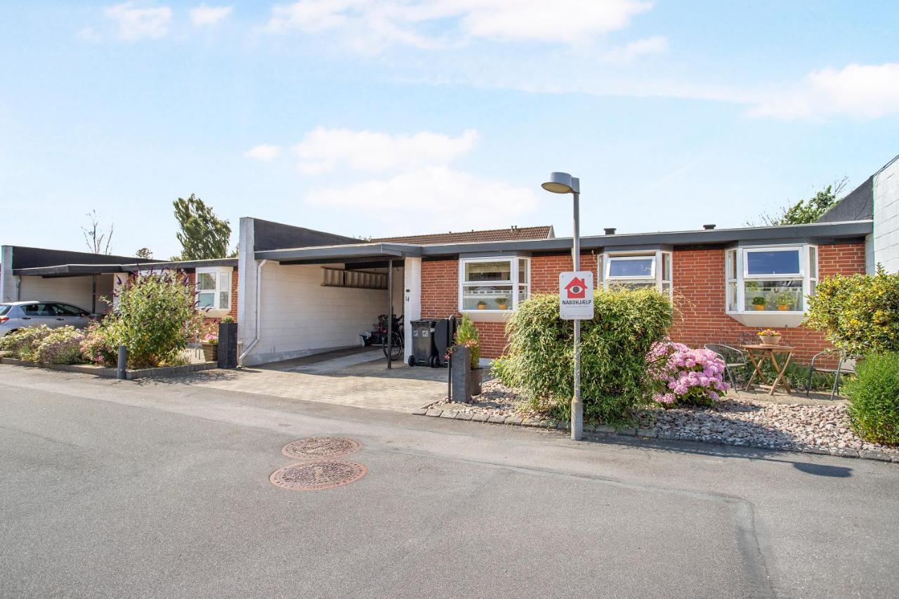 Fredelig Overnatning Ved Sundet Og Norrestrand So Horsens Exterior foto